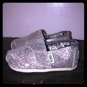 TOMS baby shoes